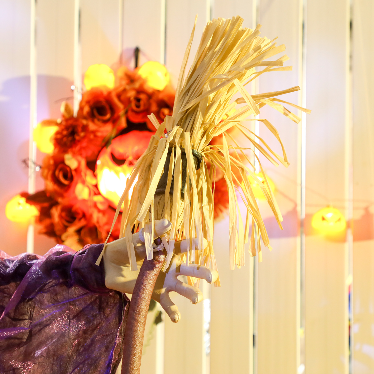 183cm purple witch Halloween animatronic - view 10